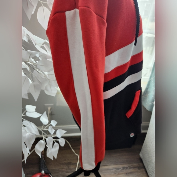 Pokemon Red Pullover Hoodie Adult Size Medium NWOT - Picture 2 of 6